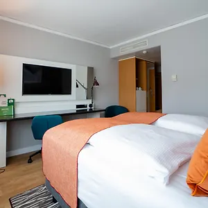 https://holiday-inn-berlin-airport-conference-centre.find-berlin-hotels.com