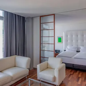 https://innside-frankfurt-eurotheum.frankfurtammainhotels.com